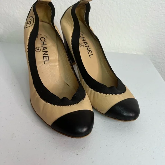 Chanel Classic Nude Ballet Pumps - Picture 10 of 10